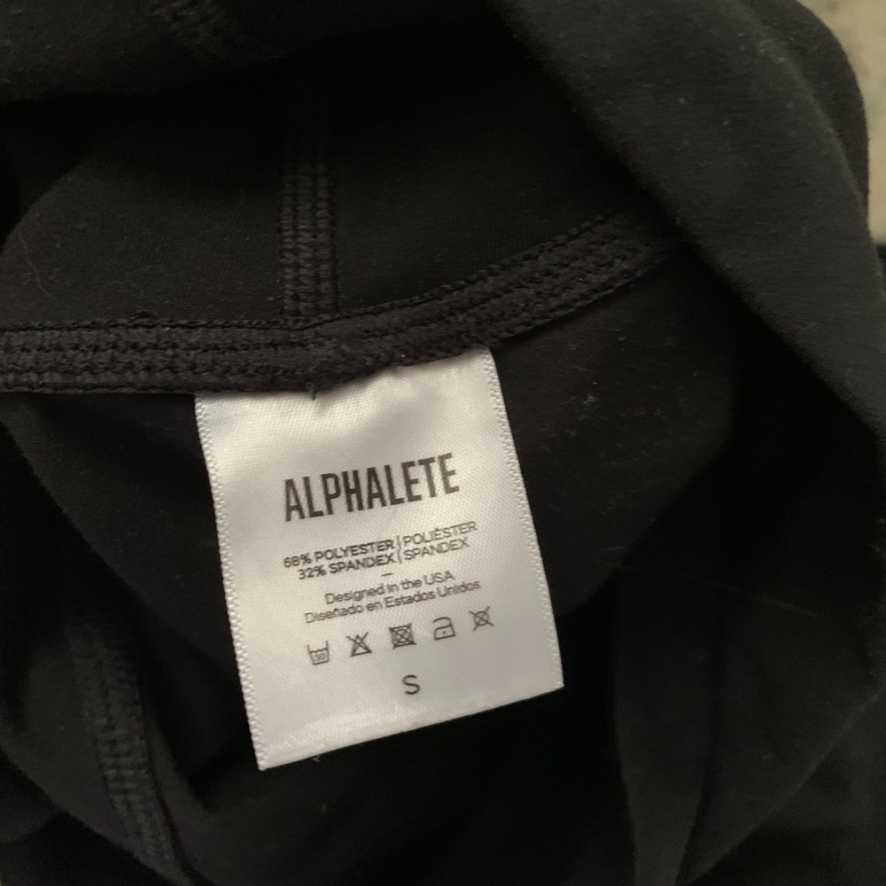 Alphalete surface path leggings